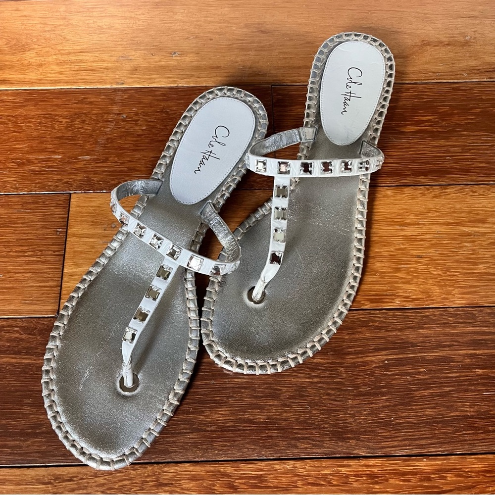 COLE HAAN SILVER KALLA THONG SANDALS - RHINESTONE T-STRAP SZ 9B